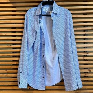 Construct Men’s button down